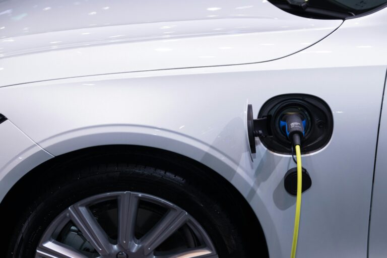 Elektriauto laadijate paigaldamine – elektriauto laadimas kodulaadijaga